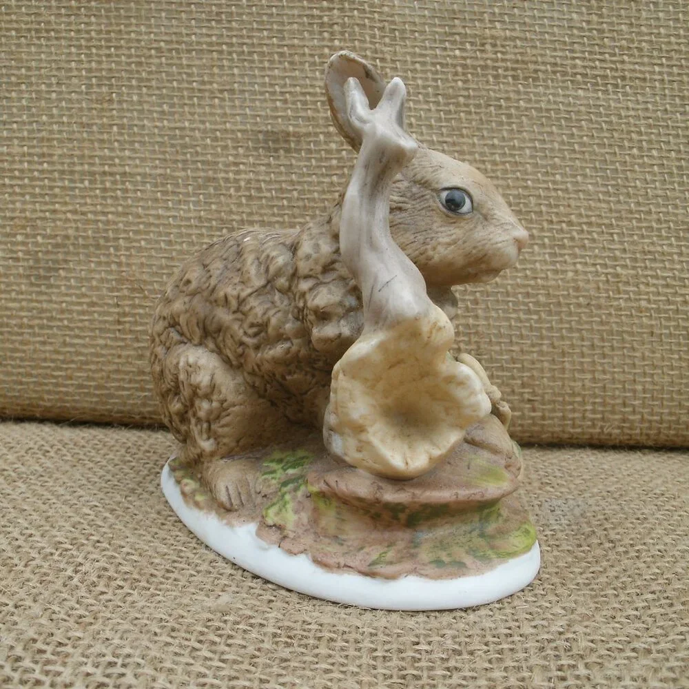 Vintage Homco Porcelain Rabbit Figurine - Picture 4 of 16